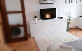Nexus Studio Deluxe